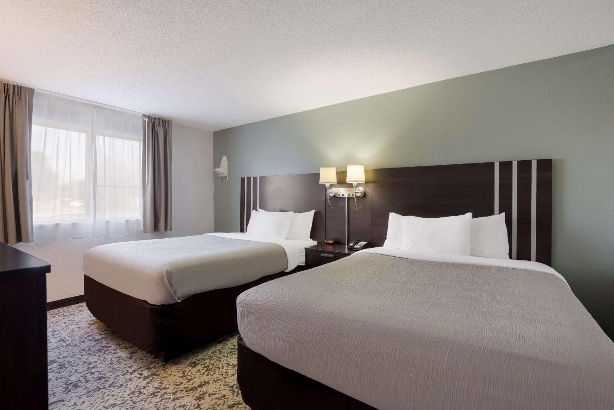 Quality Inn Hall Of Fame Canton Luaran gambar