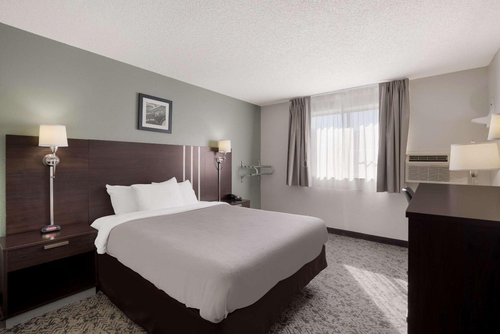 Quality Inn Hall Of Fame Canton Luaran gambar